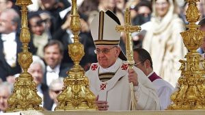 pope-francis-gold-candlesticks